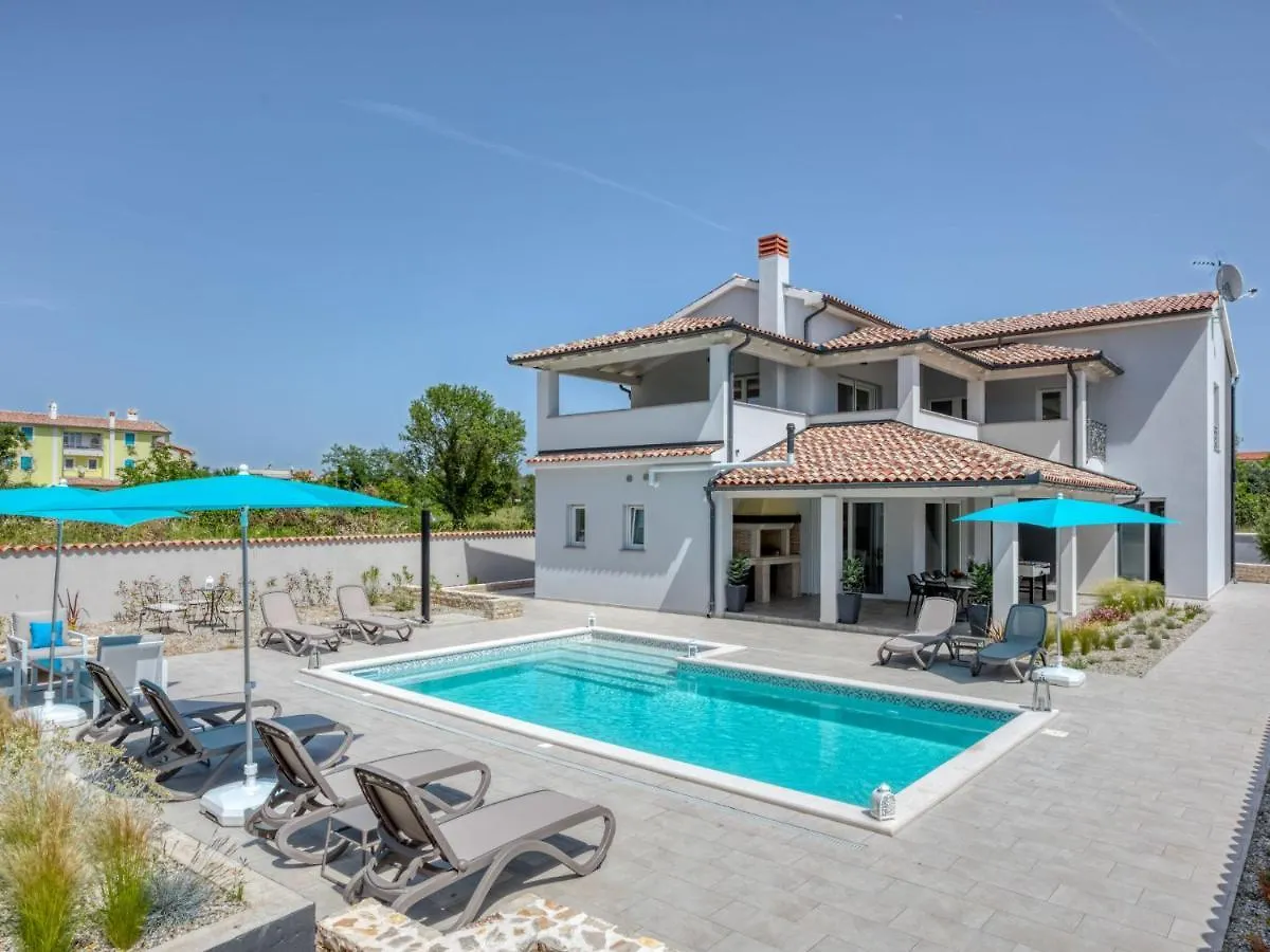 Villa Dream House By Interhome Pula