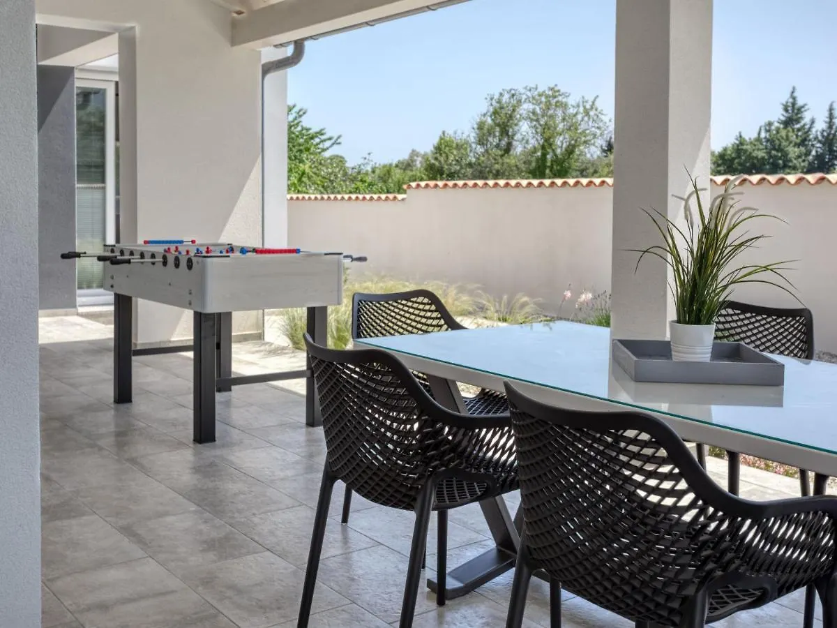 Villa Dream House By Interhome Pula