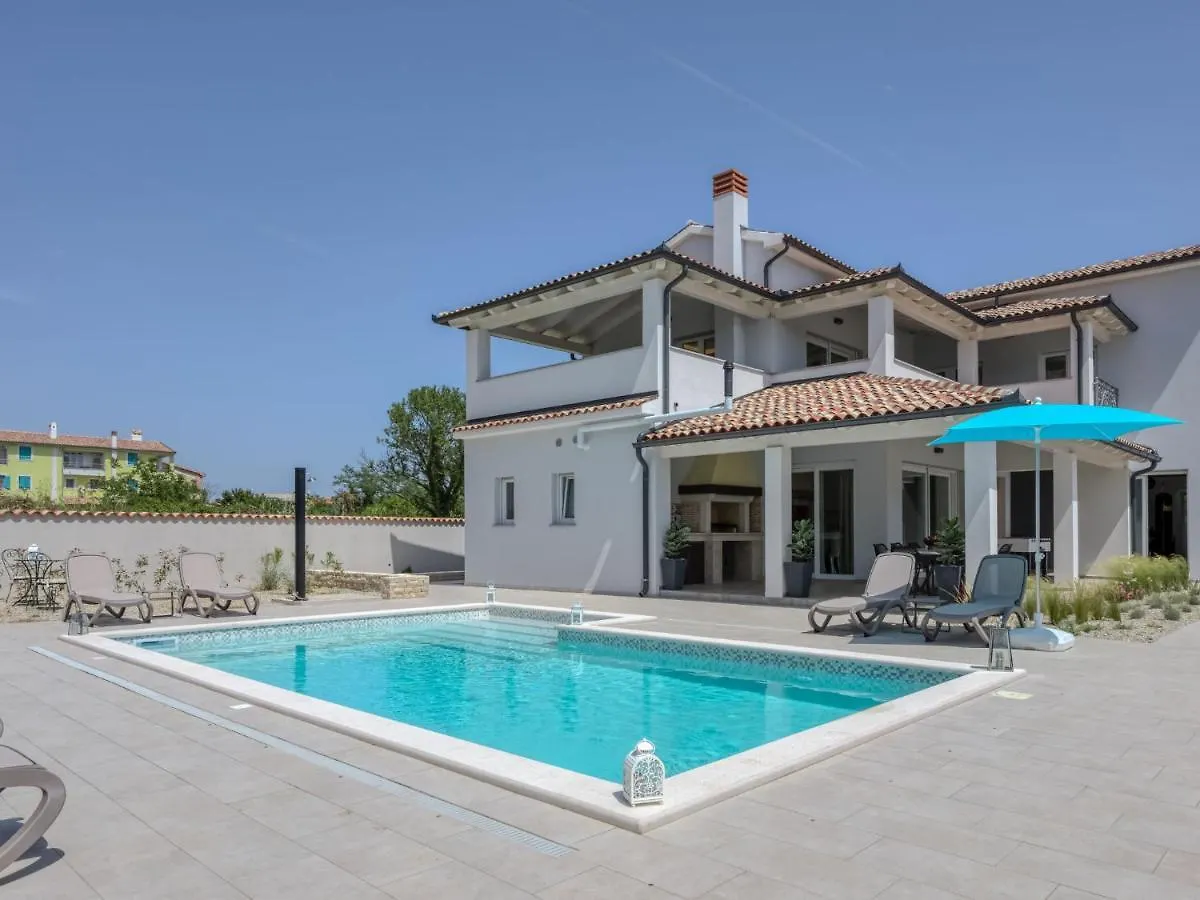 Villa Dream House By Interhome Pula